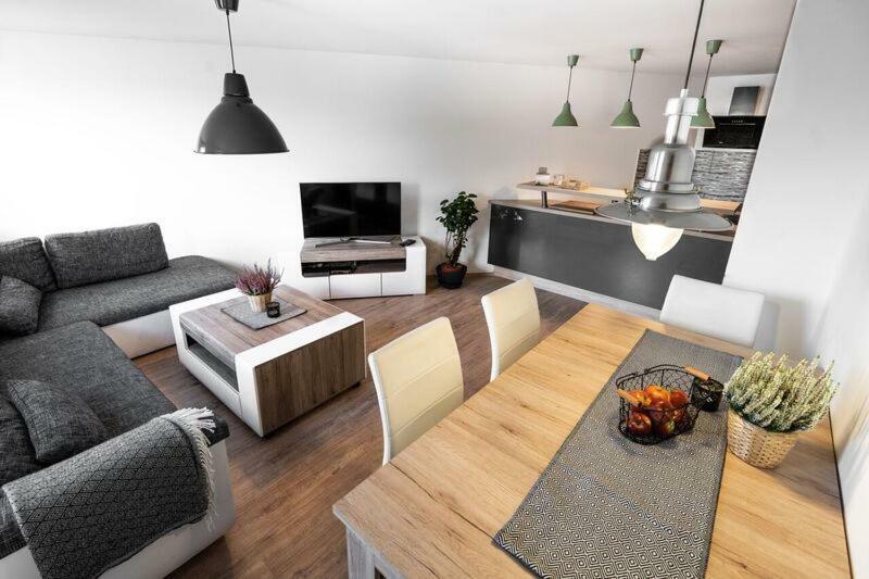 Old Town Luxury Apartment In Heart Of ברטיסלאבה מראה חיצוני תמונה