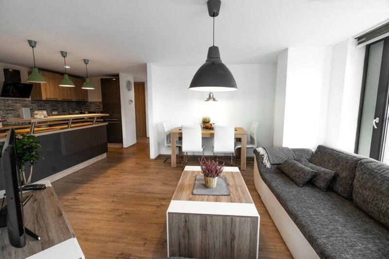 Old Town Luxury Apartment In Heart Of ברטיסלאבה מראה חיצוני תמונה