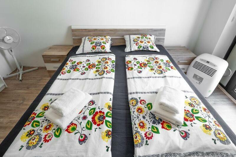 Old Town Luxury Apartment In Heart Of ברטיסלאבה מראה חיצוני תמונה
