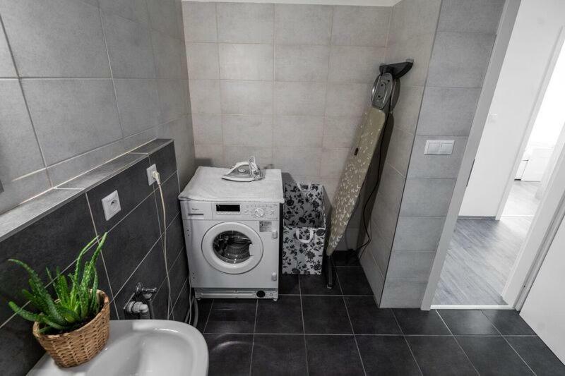Old Town Luxury Apartment In Heart Of ברטיסלאבה מראה חיצוני תמונה
